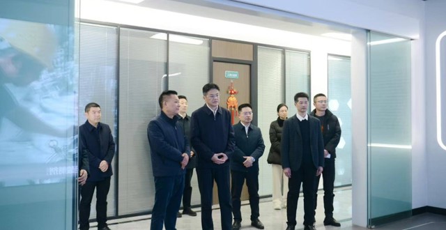 罗毅君调研合成生物制造产业链强调：下定最大决心 一刻不停推进产业高质量发展